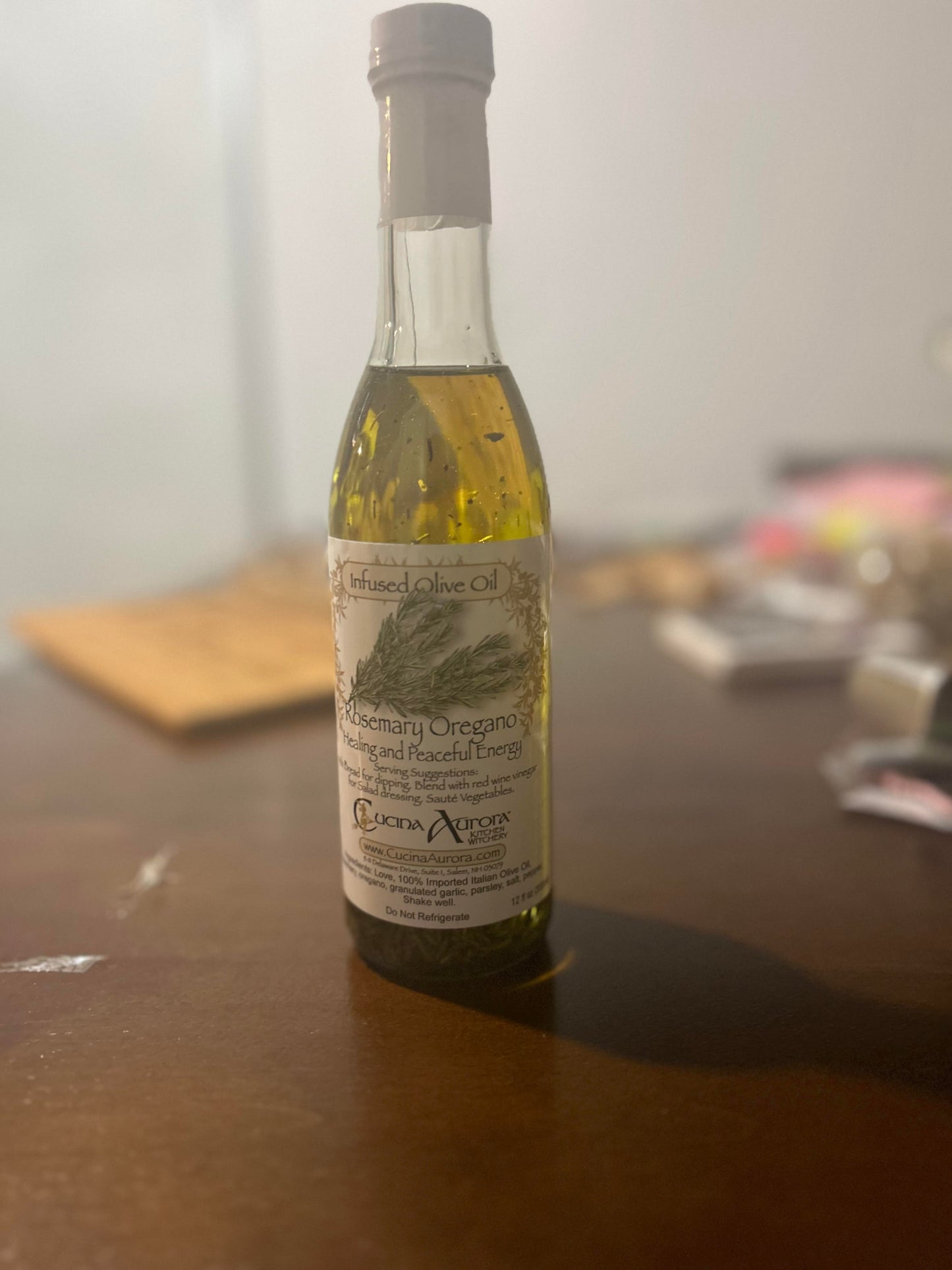 Gourmet Gift Basket with Olive Oil, Dipping Cups & Cutting Board – Perfect for Food Lovers